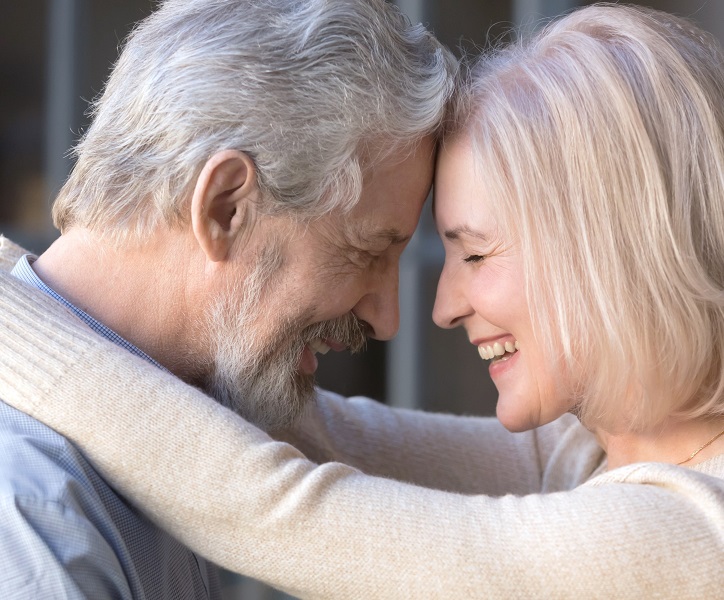 94% użytkowników aparatów słuchowych odczuwa poprawę jakości życia.