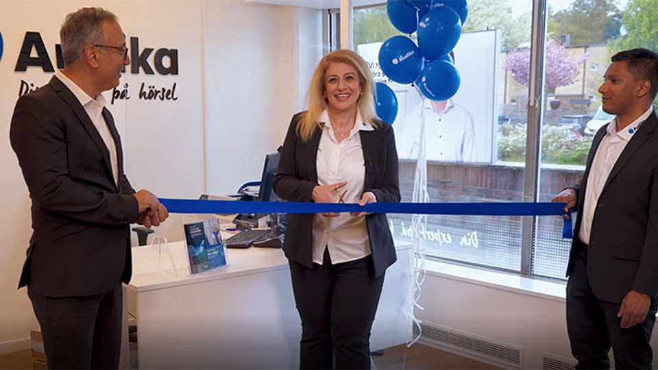  Audika firar 5 år och inviger hörselklinik i Tyresö Centrum med bandklippning. Boka hörseltest och läs mer om tjänsterna hos Audikas hörselklinik.