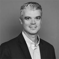 Bild på Henrik som är en av Audikas hörselexperter