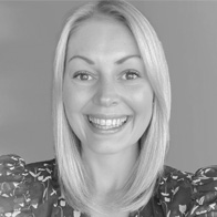 Bild på Agnes som är presskontakt på Audika 