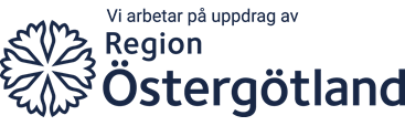 Region Östergötlands logotyp med texten ’Vi arbetar på uppdrag av Region Östergötland’. Vår klinik i Linköping samarbetar med regionen för hörselvård.