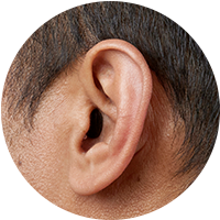 CIC modell av Oticon Own som är en hörapparat som knappt syns i ditt öra.