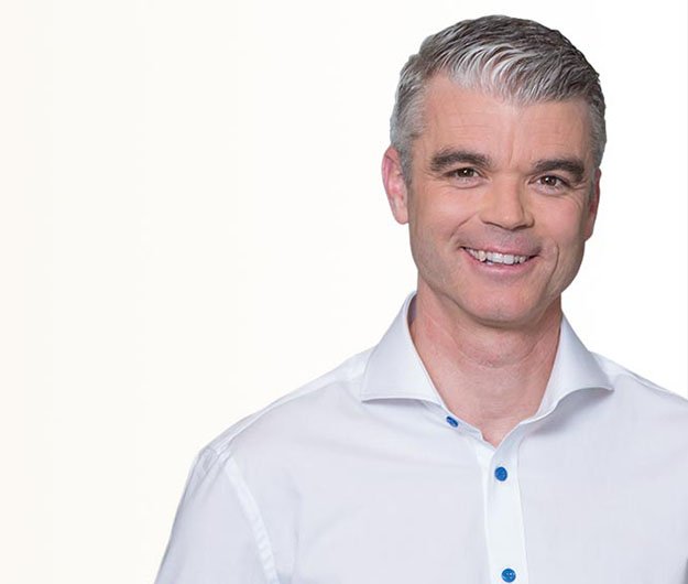  Audionomen Henrik, legitimerad audionom och anställd hos Audika.