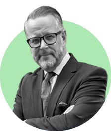 Bild på Carl-Fredrik som är marknadschef på Audika Hörselklinik