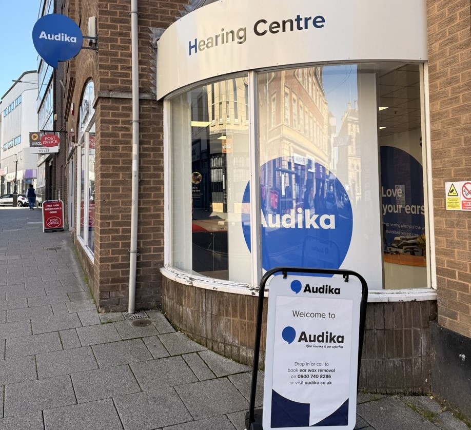 Exterior of Audika Lincoln