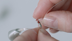 How to attach an ear grip to your hearing aid